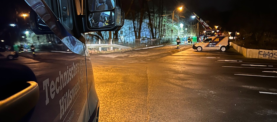 Am Dienstag, 08.02.2022, ca. 16:00 Uhr wurde das THW durch das örtliche Bauamt in Ennepetal alarmiert.